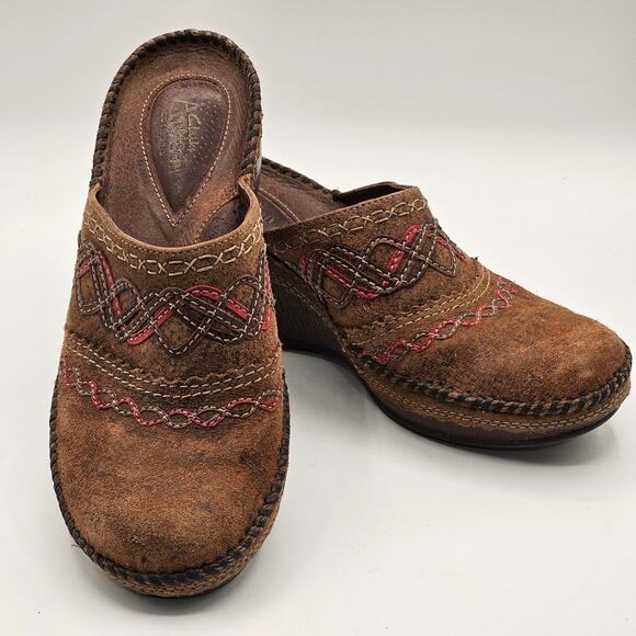 Clarks Artisan Womens 8.5 Distressed Leather Wedge Mule Boho Western Workwear - Picture 9 of 9